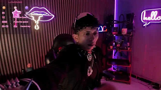 Snapshot of Maximoking26 chatting on 13, 4, 2026 Maximoking26 online show from 13, 4, 2026