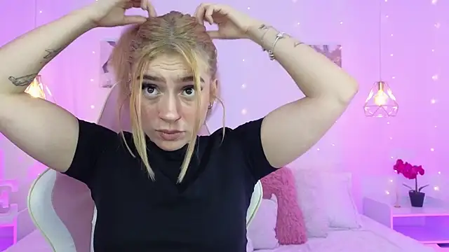 Emma softt online show from 8, 4, 2026