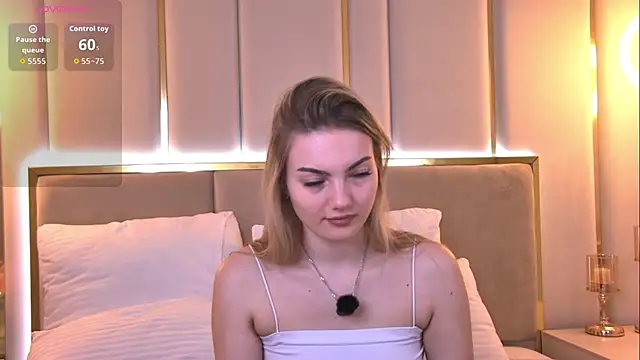 Snapshot of Sona_Lavberi chatting on 3, 4, 2026 Sona Lavberi online show from 3, 4, 2026