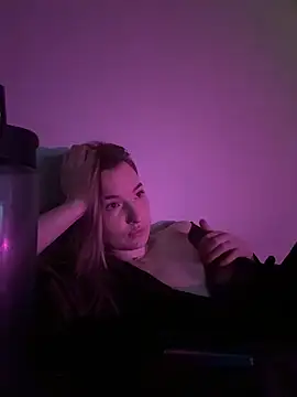 Snapshot of EmmaTurners chatting on 15, 3, 2026 EmmaTurners online show from 15, 3, 2026