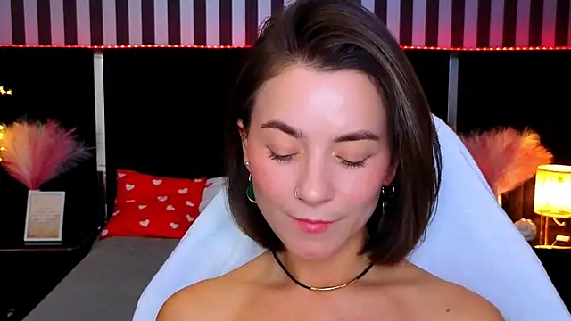 Snapshot of GracefulMichelle chatting on 25, 4, 2026 GracefulMichelle online show from 25, 4, 2026