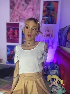 Snapshot of celeste_hell_ chatting on 5, 5, 2026 celeste hell online show from 5, 5, 2026