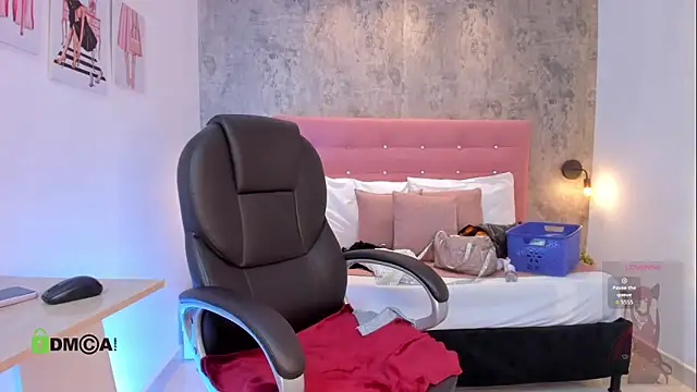 Snapshot of brithanycampbell chatting on 10, 4, 2026 brithanycampbell online show from 10, 4, 2026