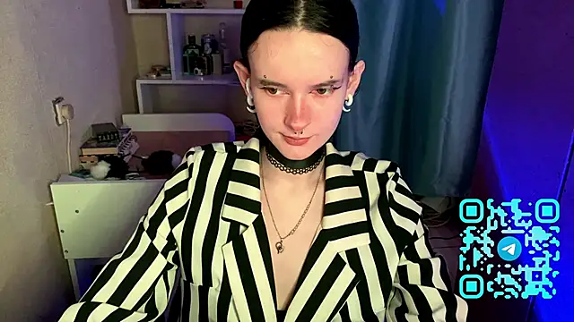 Snapshot of MabelDefina chatting on 12, 4, 2026 MabelDefina online show from 12, 4, 2026