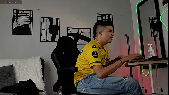 nico pelusa online show from 13, 4, 2026