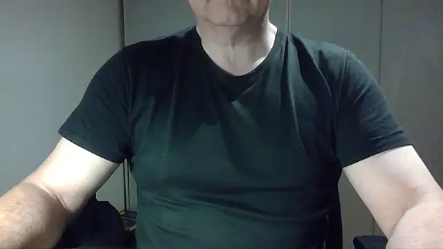 Snapshot of ViveLaFrance2026 chatting on 9, 3, 2026 ViveLaFrance2026 online show from 9, 3, 2026