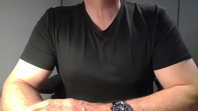 Snapshot of ViveLaFrance2026 chatting on 9, 4, 2026 ViveLaFrance2026 online show from 9, 4, 2026