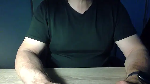 Snapshot of ViveLaFrance2026 chatting on 6, 5, 2026 ViveLaFrance2026 online show from 6, 5, 2026