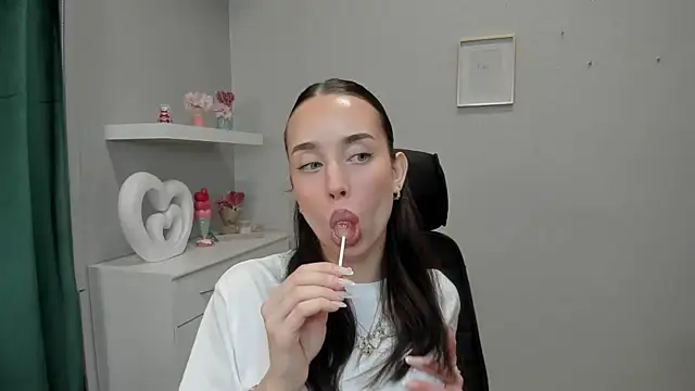 AdeleSolo online show from 15, 4, 2026