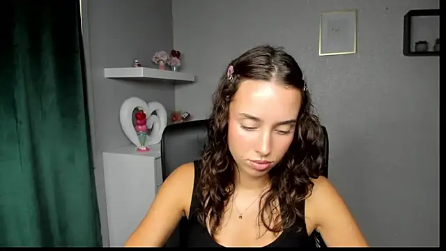Snapshot of AdeleSolo chatting on 19, 7, 2026 AdeleSolo online show from 19, 7, 2026