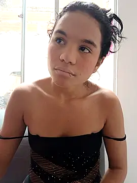 Snapshot of Little-Pussy19 chatting on 20, 2, 2026 Little-Pussy19 online show from 20, 2, 2026