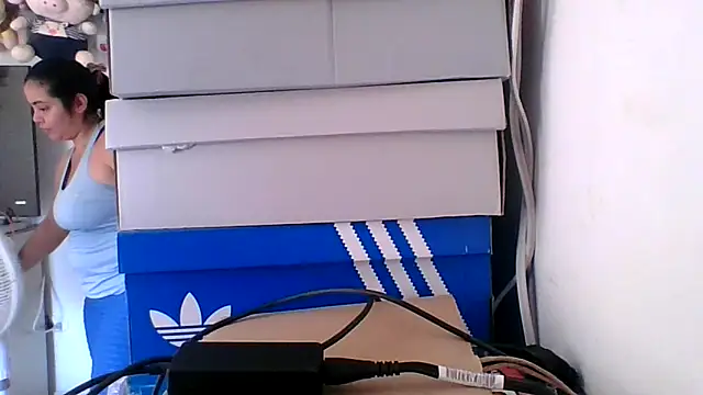 pocahontas hotty online show from 14, 4, 2026