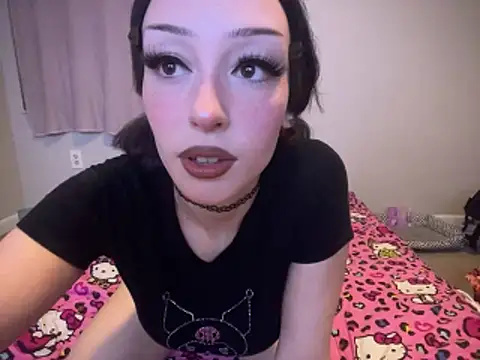 Snapshot of strwbrrymilk chatting on 23, 2, 2026 strwbrrymilk online show from 23, 2, 2026