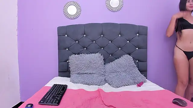 Snapshot of greecy_0 chatting on 5, 3, 2026 greecy 0 online show from 5, 3, 2026