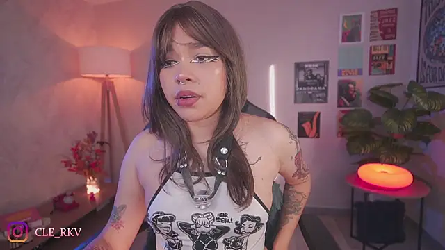Snapshot of violette_clerk1_ chatting on 17, 5, 2026 violette clerk1 online show from 17, 5, 2026