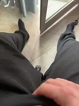 D4n13l47 online show from 3, 3, 2026