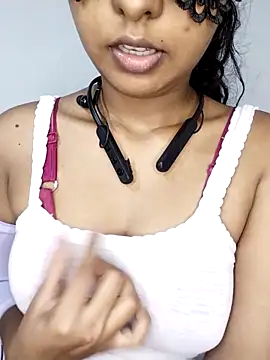 Snapshot of ASHANYA_JAYASOORIYA chatting on 19, 2, 2026 ASHANYA JAYASOORIYA online show from 19, 2, 2026