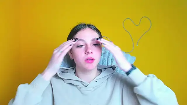 KissMeJulia online show from 10, 4, 2026