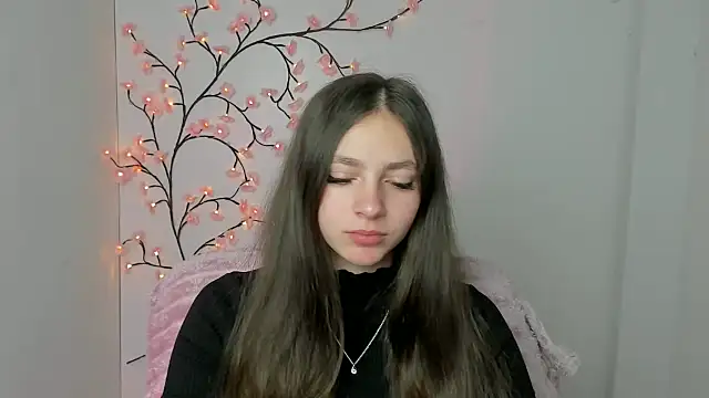 KissMeJulia online show from 16, 4, 2026