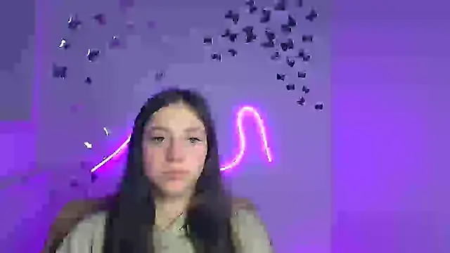 KissMeJulia online show from 18, 4, 2026