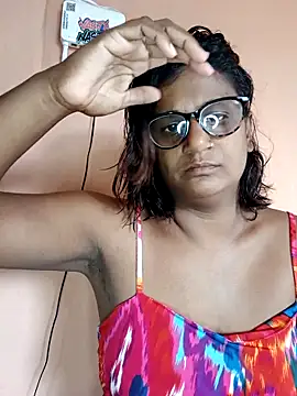 Snapshot of indianstrawberrylips4u chatting on 18, 2, 2026 indianstrawberrylips4u online show from 18, 2, 2026