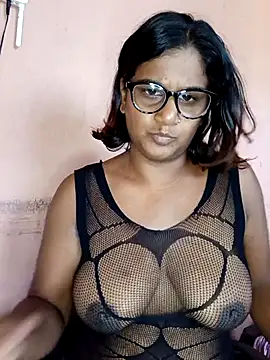 Snapshot of indianstrawberrylips4u chatting on 20, 4, 2026 indianstrawberrylips4u online show from 20, 4, 2026