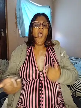 Snapshot of indianstrawberrylips4u chatting on 1, 6, 2026 indianstrawberrylips4u online show from 1, 6, 2026