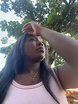 ZarahFerreira online show from 24, 3, 2026