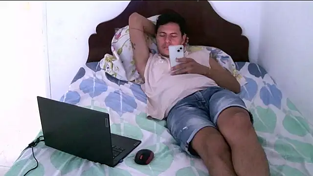 Snapshot of 19daniboy chatting on 13, 5, 2026 19daniboy online show from 13, 5, 2026