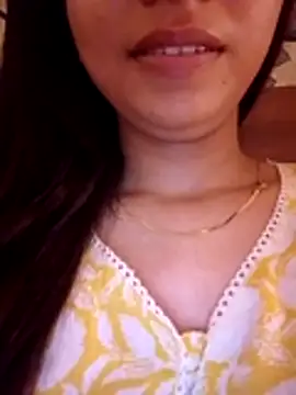 cute girl 29 online show from 4, 8, 2026
