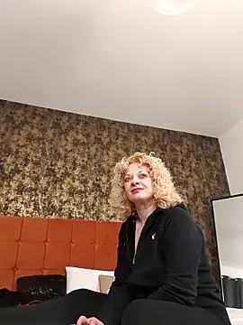 LaireeFelini online show from 1, 3, 2026