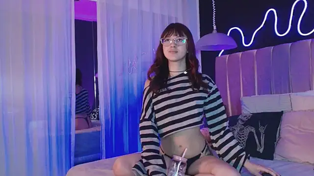 alixx von d online show from 27, 3, 2026