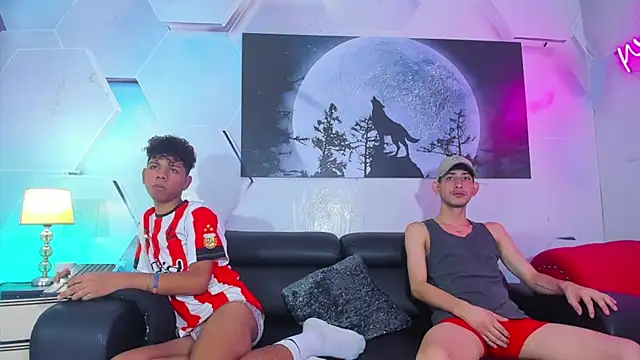 Spicy guys online show from 7, 4, 2026