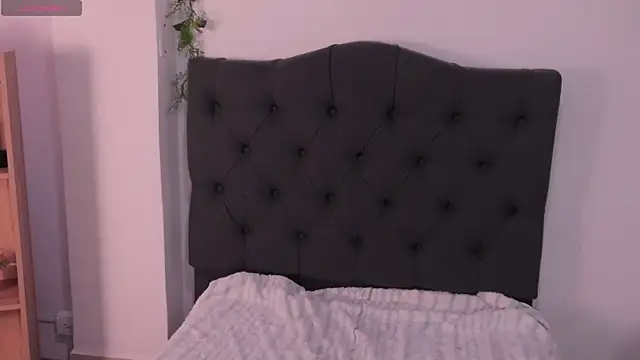 Snapshot of AmyKiss_ chatting on 9, 5, 2026 AmyKiss online show from 9, 5, 2026