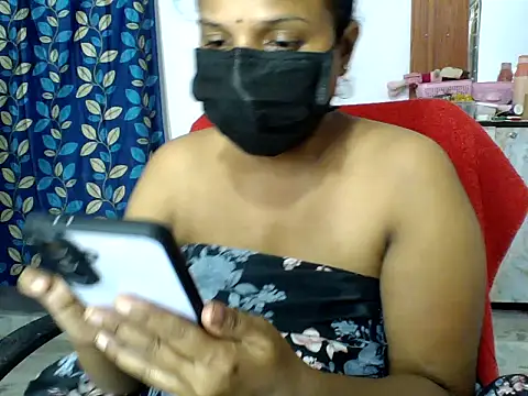 Snapshot of Angel_honeybear_143 chatting on 26, 6, 2026 Angel honeybear 143 online show from 26, 6, 2026