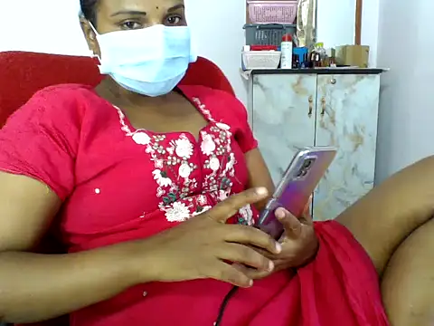 Snapshot of Angel_honeybear_143 chatting on 9, 7, 2026 Angel honeybear 143 online show from 9, 7, 2026