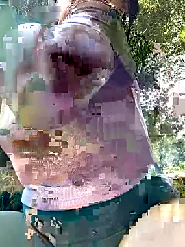 yissela92 online show from 8, 3, 2026