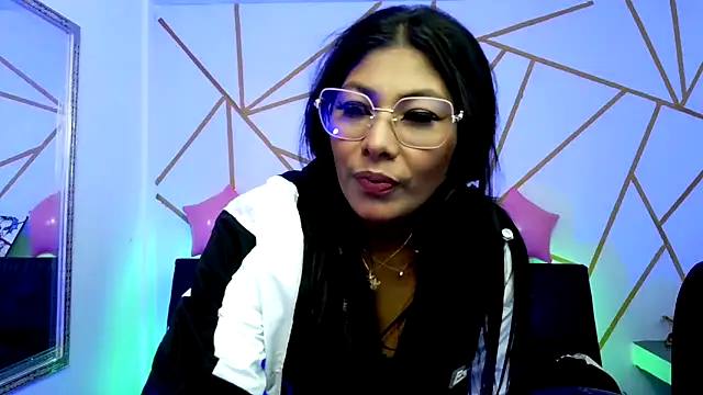 Snapshot of yvanna__smith chatting on 19, 2, 2026 yvanna smith online show from 19, 2, 2026