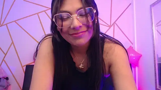 Snapshot of yvanna__smith chatting on 25, 2, 2026 yvanna smith online show from 25, 2, 2026