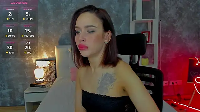 Snapshot of tina_xx_tina chatting on 17, 3, 2026 tina xx tina online show from 17, 3, 2026