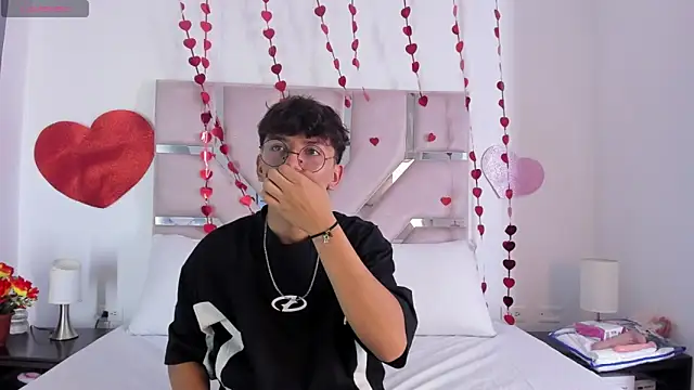 Angel Lux online show from 26, 2, 2026