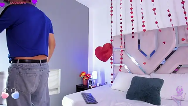 Angel Lux online show from 27, 2, 2026