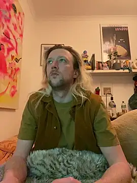 Snapshot of straightalex1995 chatting on 18, 2, 2026 straightalex1995 online show from 18, 2, 2026