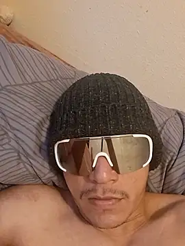 Snapshot of gueboloco2626 chatting on 20, 2, 2026 gueboloco2626 online show from 20, 2, 2026