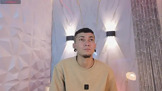 Logan and Reachel online show from 20, 3, 2026