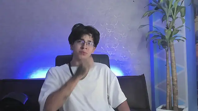 Snapshot of Angel_scott2 chatting on 1, 3, 2026 Angel scott2 online show from 1, 3, 2026