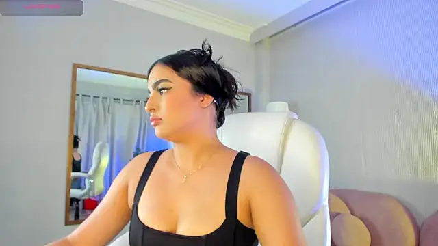 Stephany Harlot online show from 15, 4, 2026