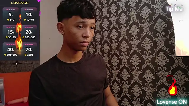 Snapshot of Little_Twink19x chatting on 28, 5, 2026 Little Twink19x online show from 28, 5, 2026