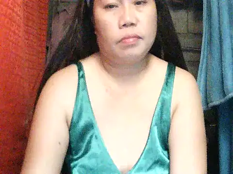 Snapshot of lovelypinay00 chatting on 8, 7, 2026 lovelypinay00 online show from 8, 7, 2026