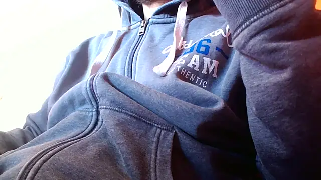 Snapshot of truble78 chatting on 8, 4, 2026 truble78 online show from 8, 4, 2026